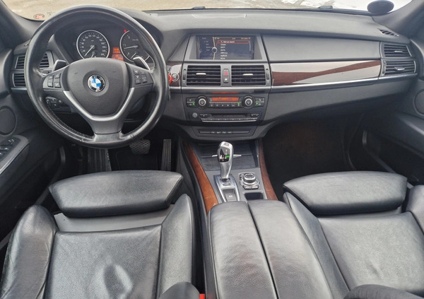 BMW X5 cena 65900 przebieg: 217000, rok produkcji 2012 z Przecław małe 497